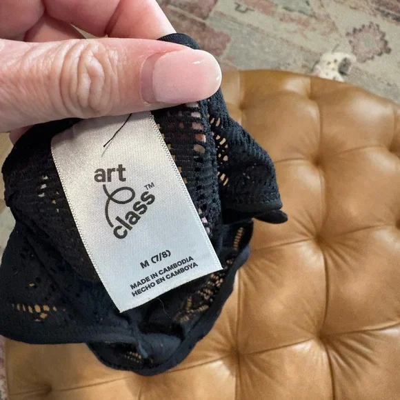 Bundle of swimsuit plus coverup. - Picture 8 of 8